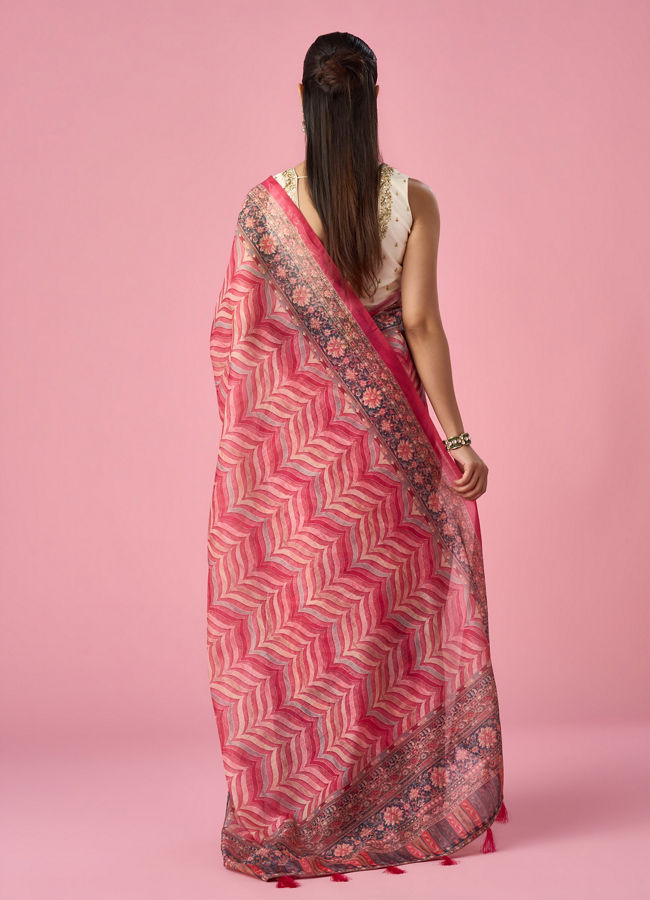 Mohey Women Pink Blended Cotton Saree with Floral Print
