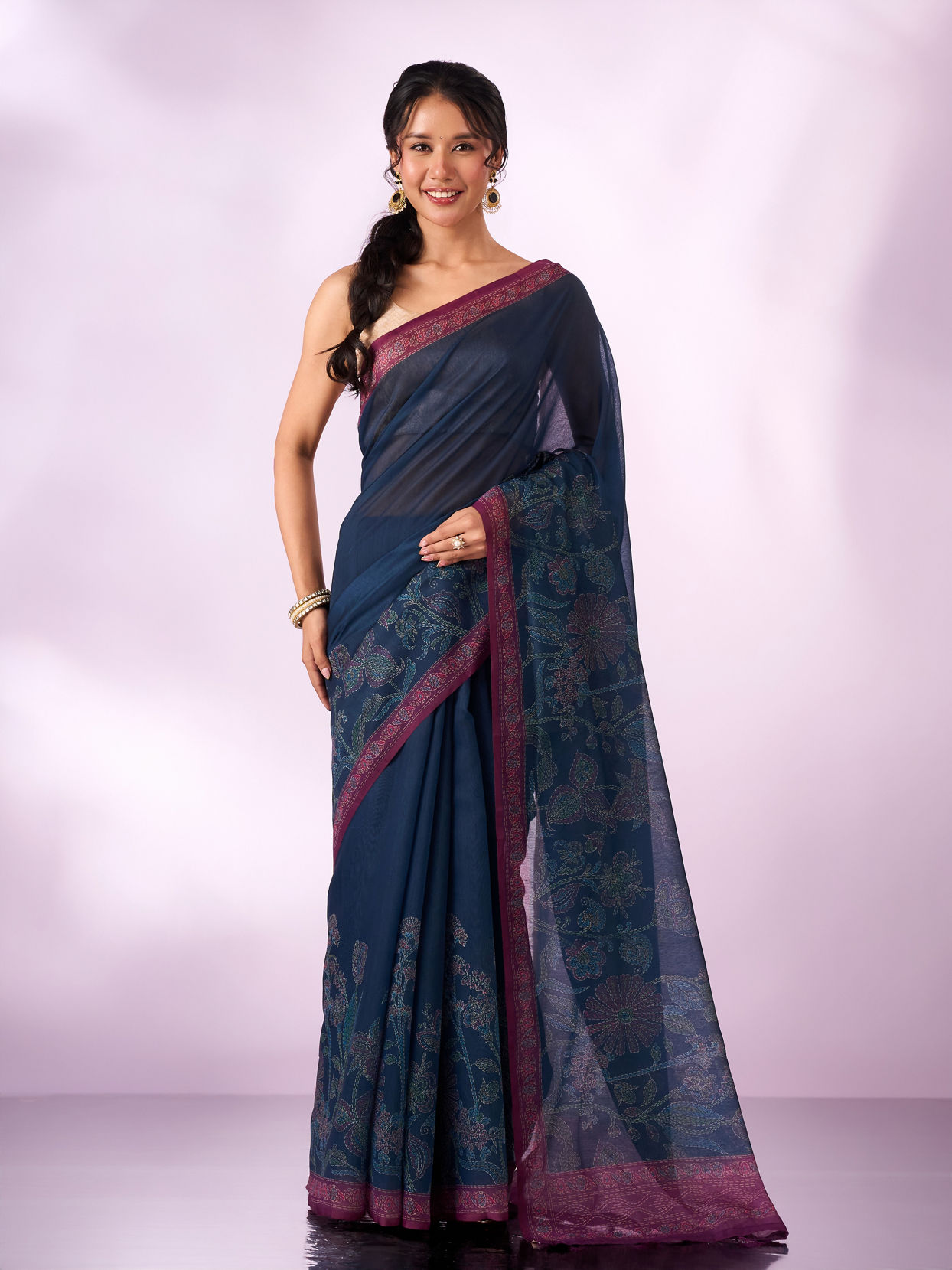 Mohey Women Indigo Blue Blended Cotton Saree with Print