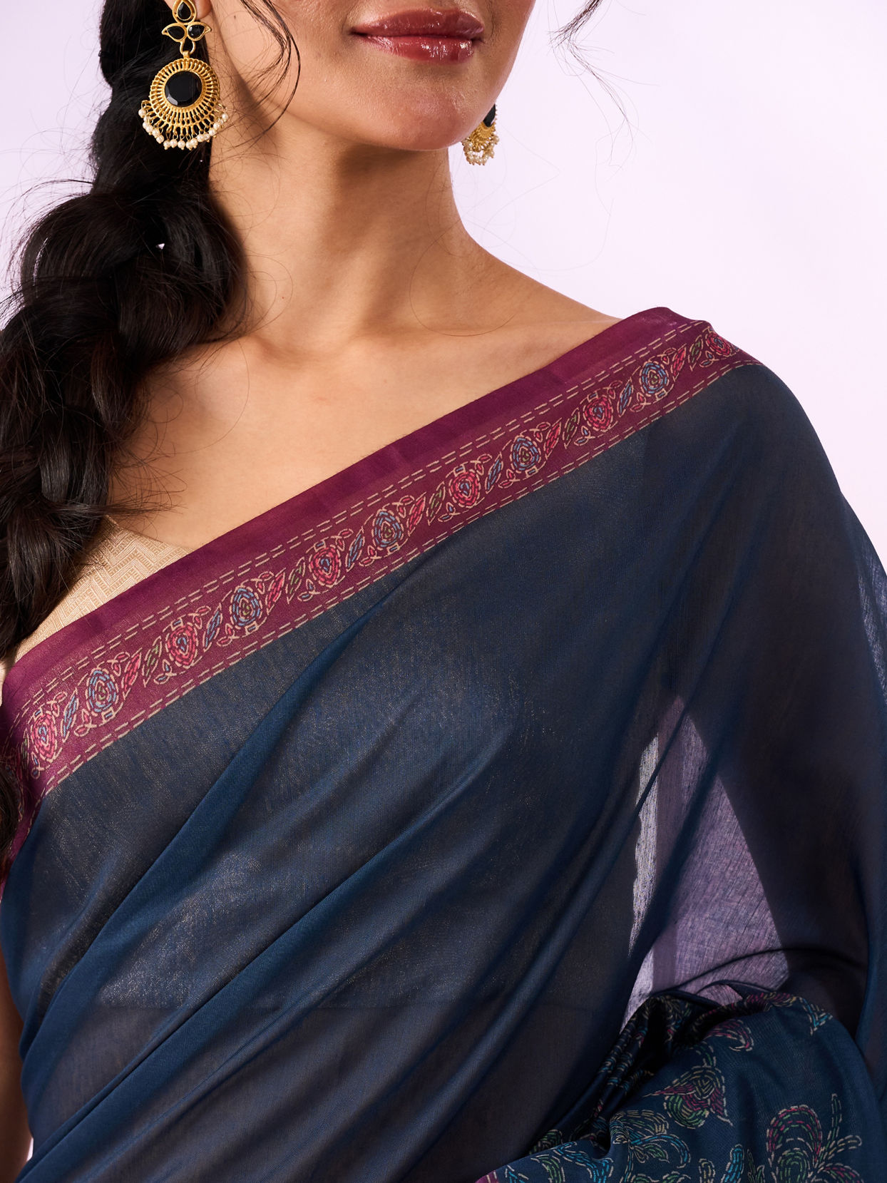 Mohey Women Indigo Blue Blended Cotton Saree with Print