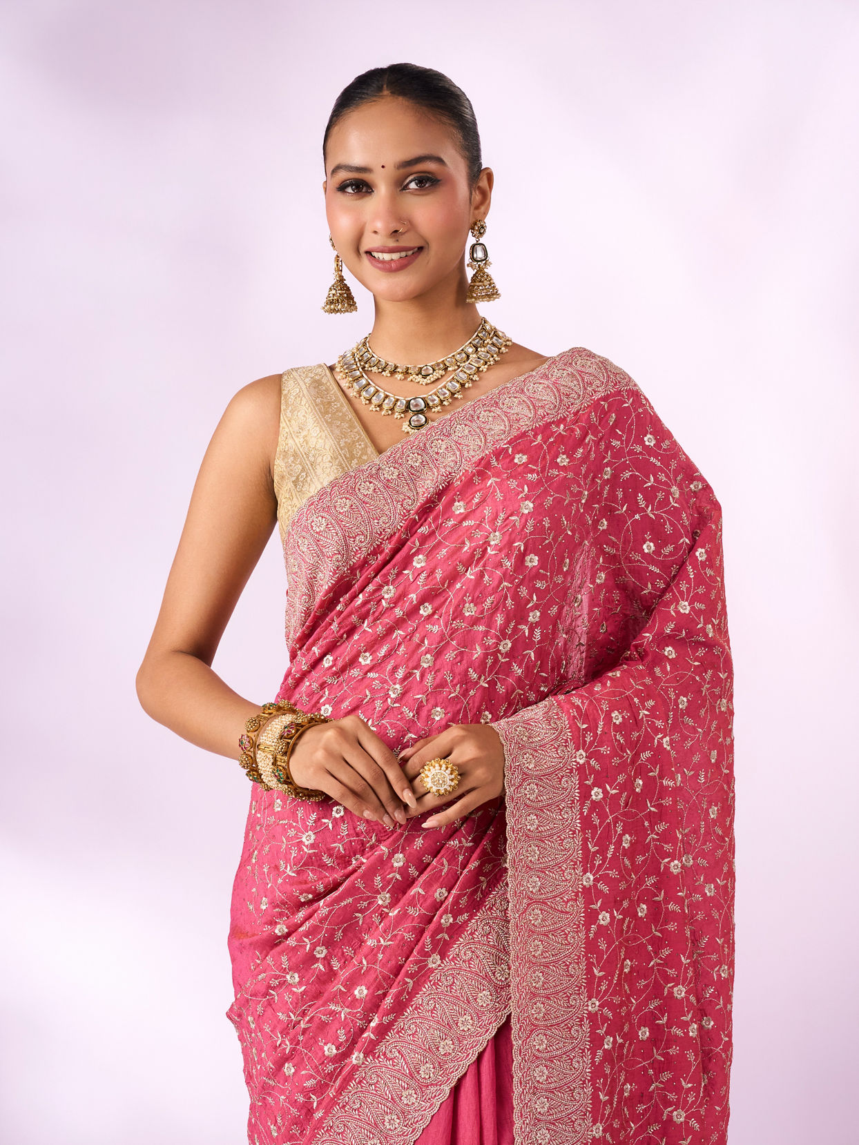 Mohey Women Pink Crepe Saree with Stone Work