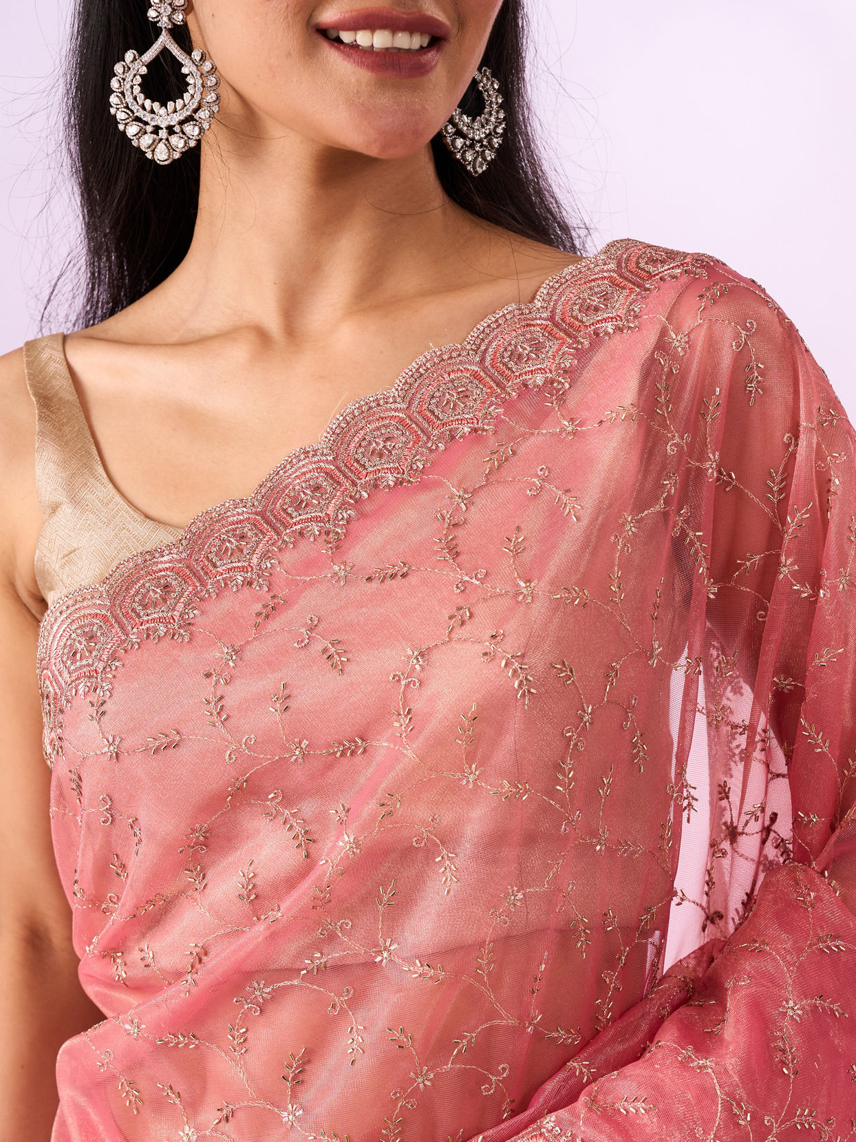 Mohey Women Pink Net Saree with Cutdana and Thread Work