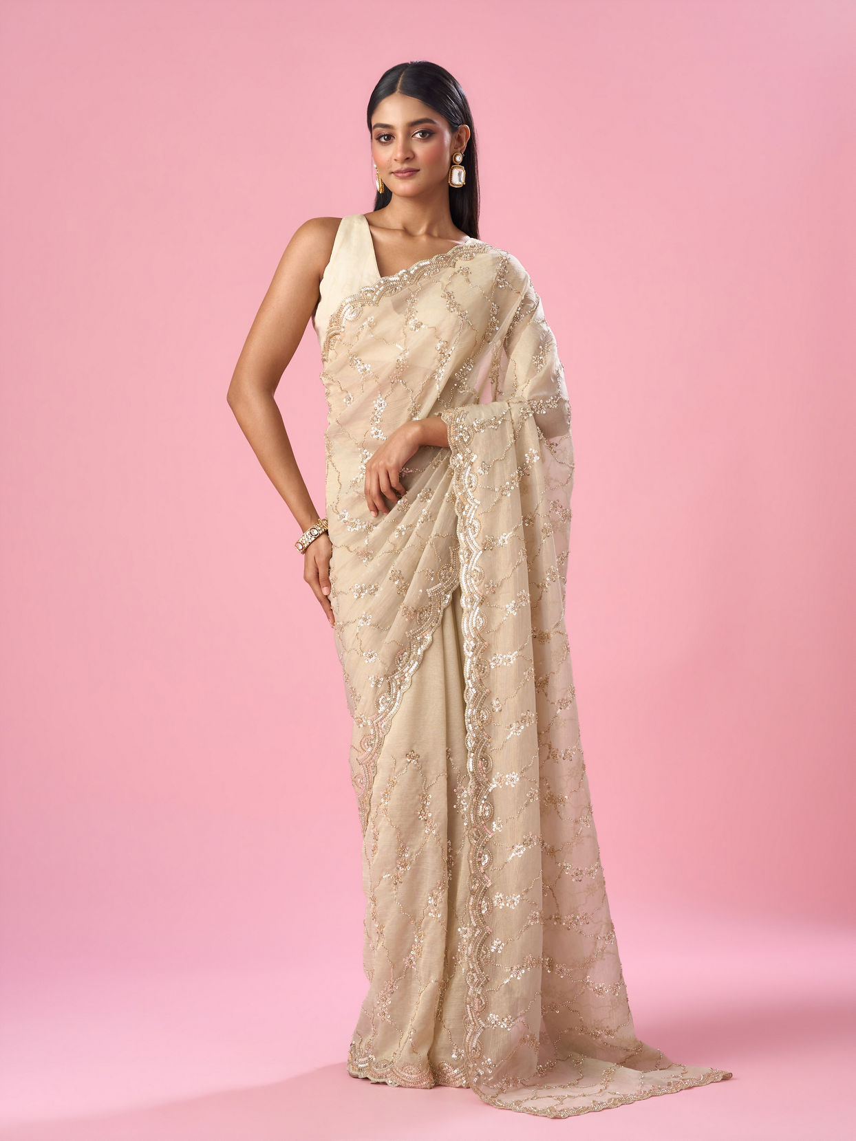 Mohey Women Cream Tissue Saree with Sequin Work