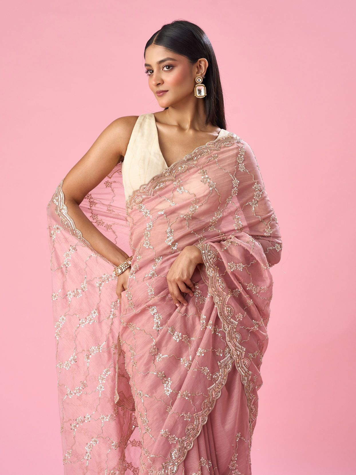 Mohey Women Pink Tissue Saree with Hand Embroidery