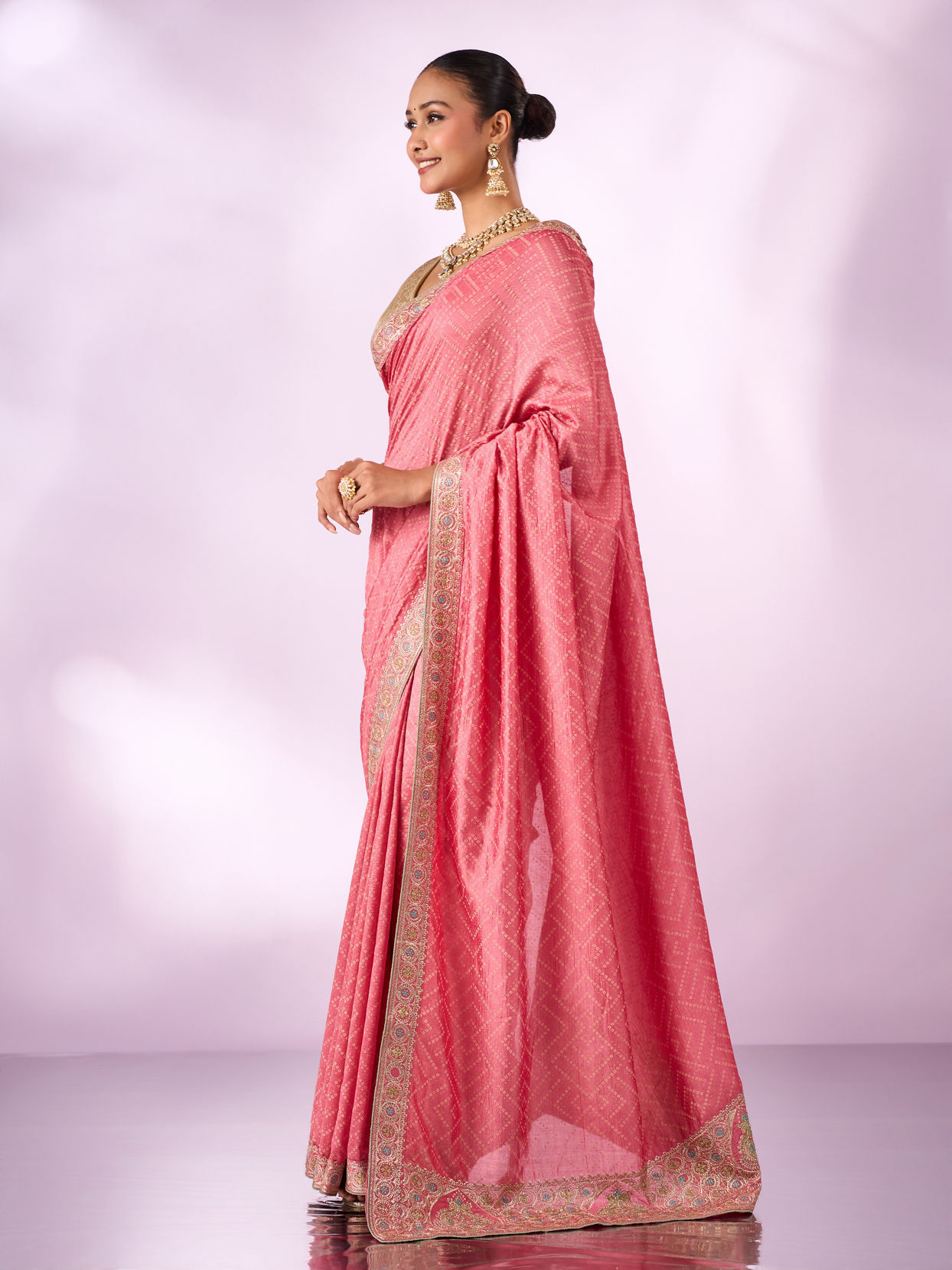 Mohey Women Pink Silk Saree with Stone Work