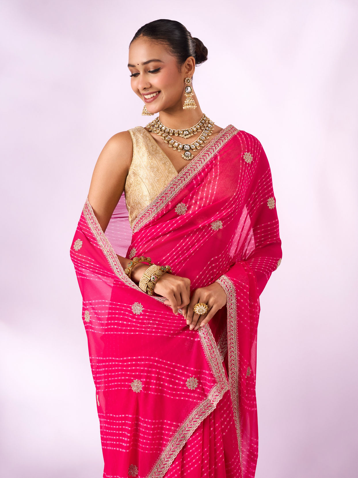 Mohey Women Pink Chiffon Saree with Stone Work