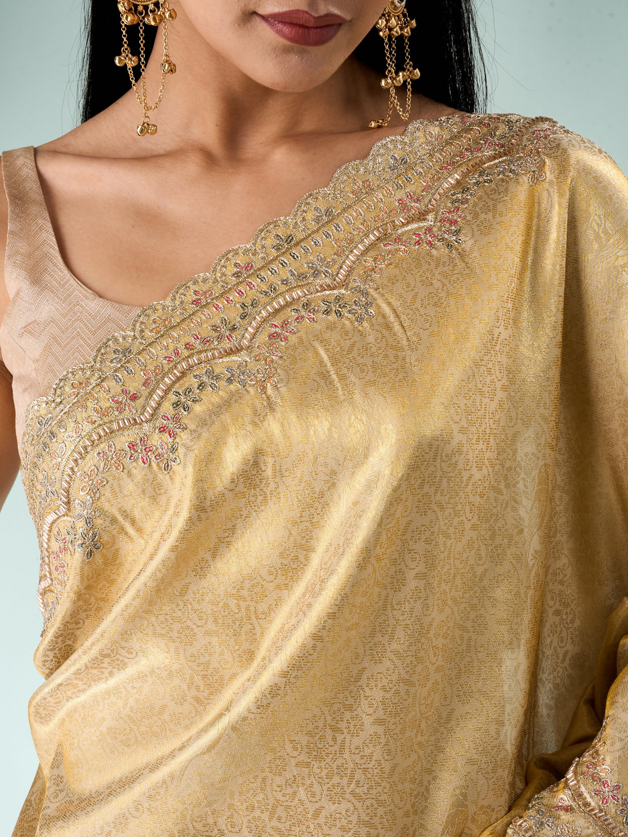 Mohey Women Cream Silk Saree with Cutdana and Sequin Work