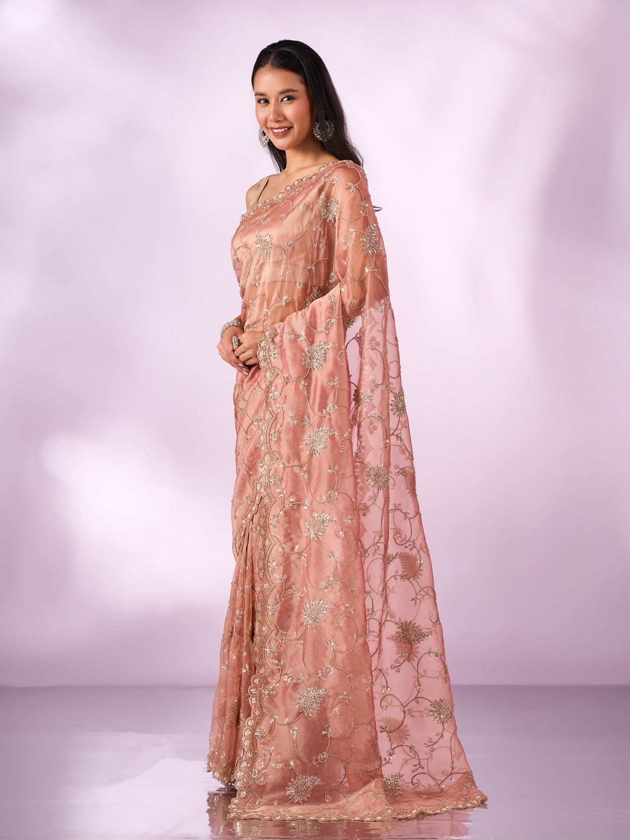 Mohey Women Pink Organza Saree with Cutdana Work