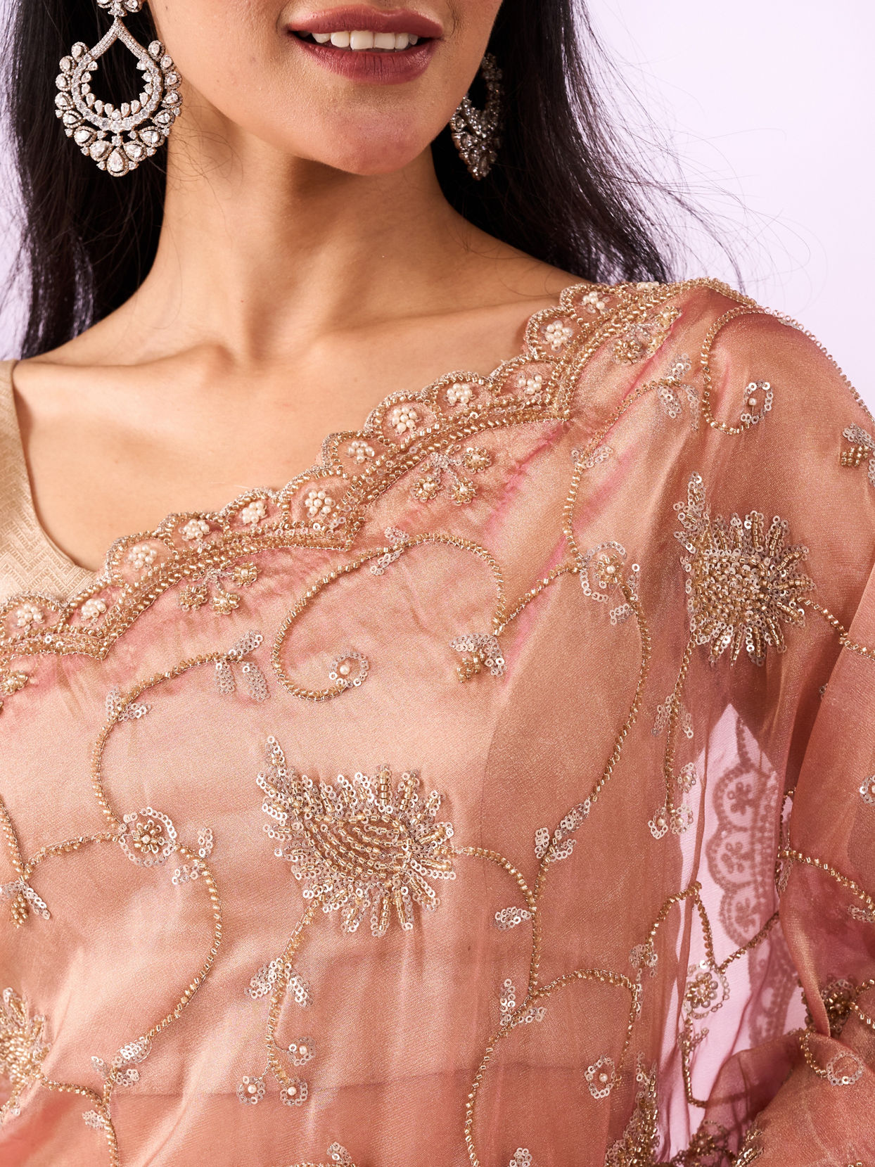 Mohey Women Pink Organza Saree with Cutdana Work