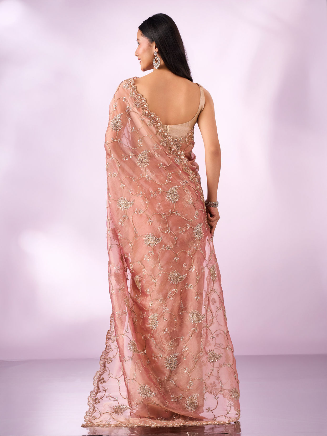Mohey Women Pink Organza Saree with Cutdana Work