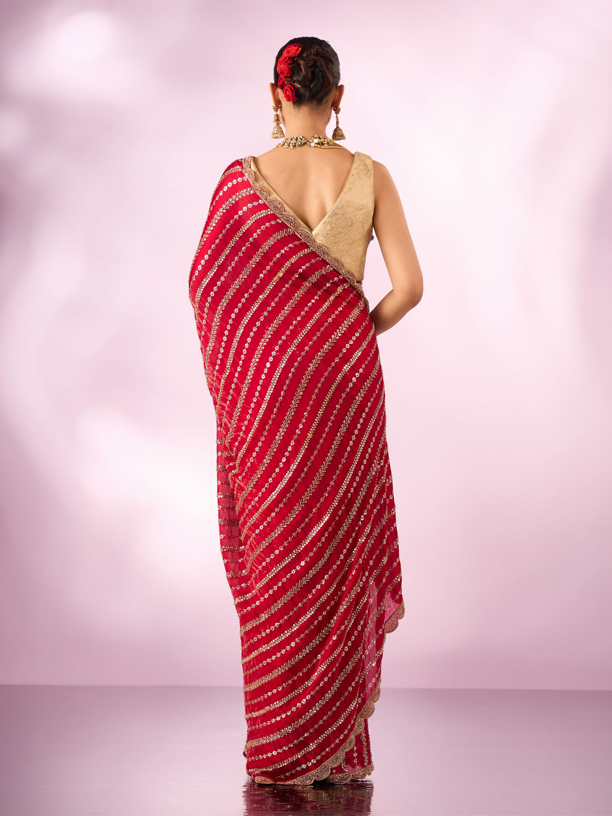 Mohey Women Pink Organza Saree with Cutdana Work