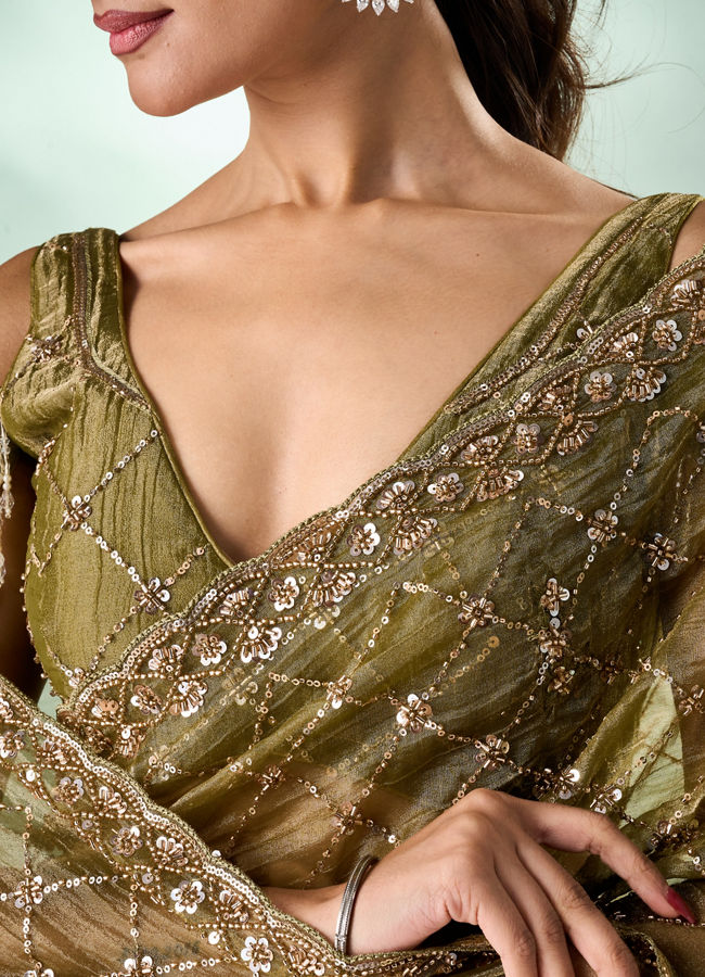 Mohey Women Pista Organza Saree with Cutdana Work