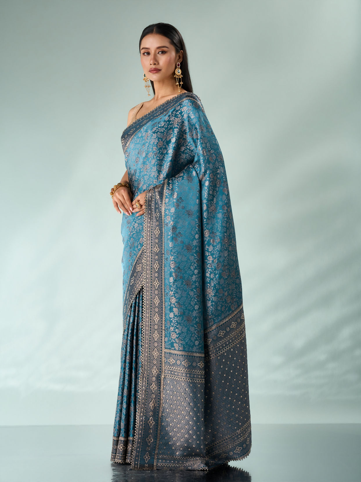 Mohey Women Light Blue Silk Saree with Stone Work