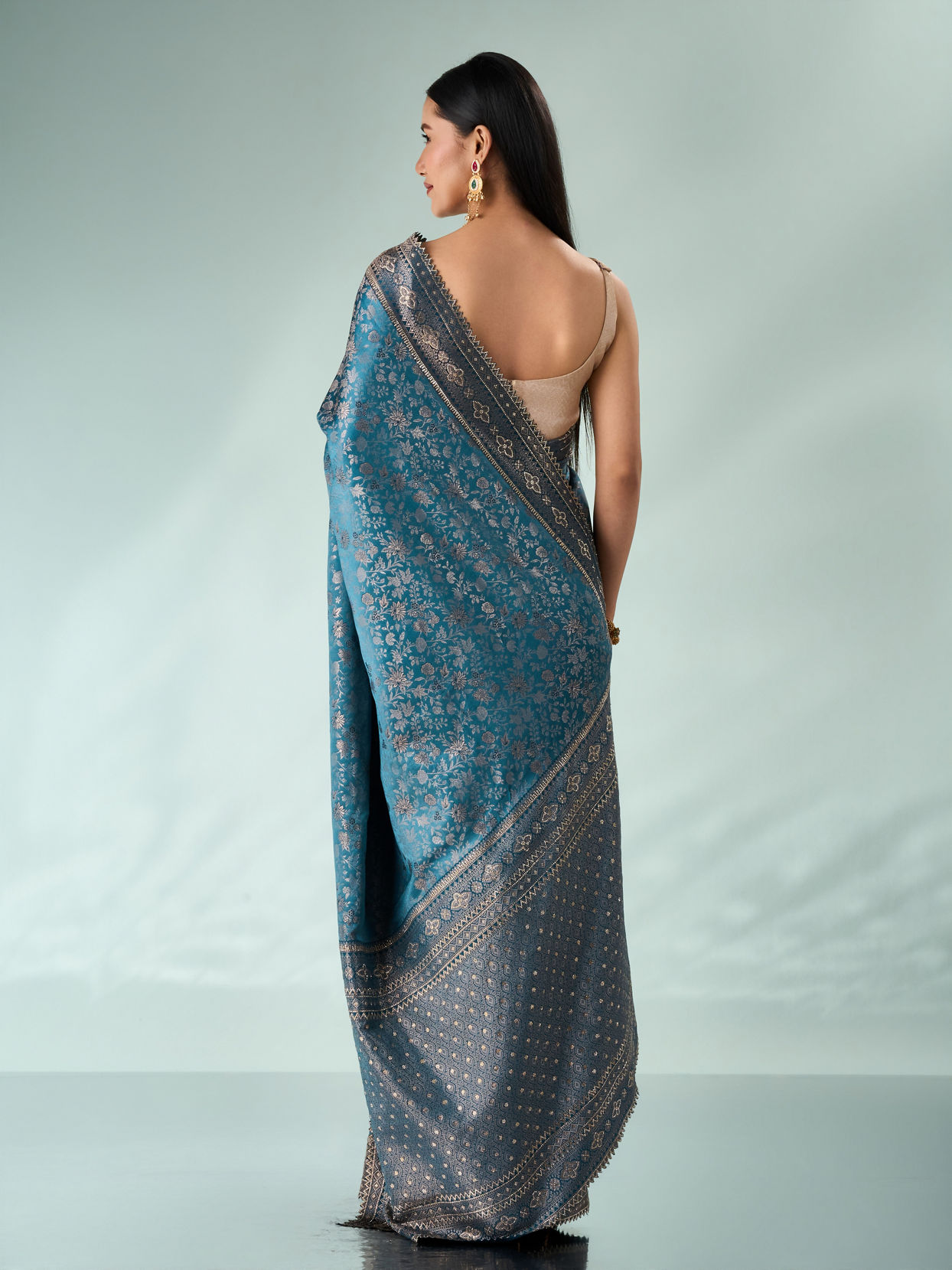 Mohey Women Light Blue Silk Saree with Stone Work