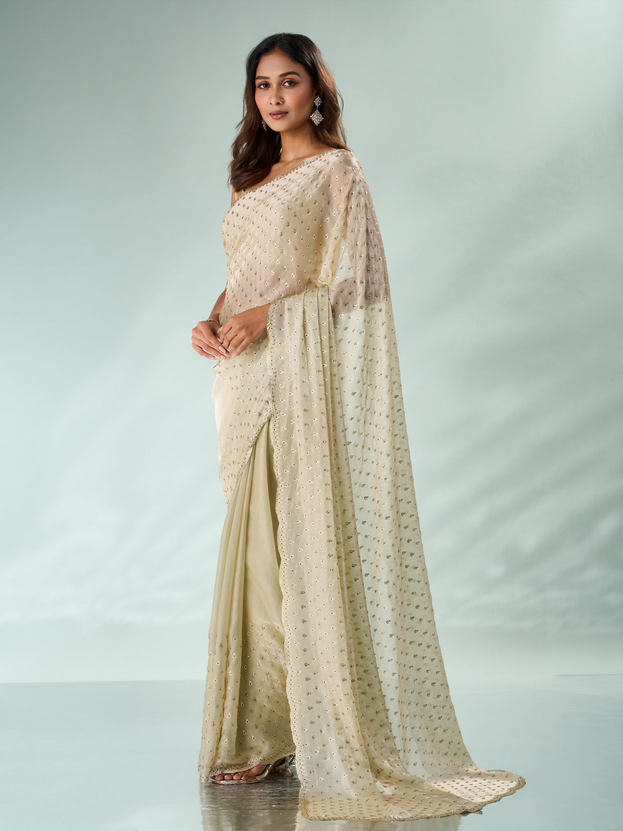 Mohey Women Green Organza Saree with Stone Work