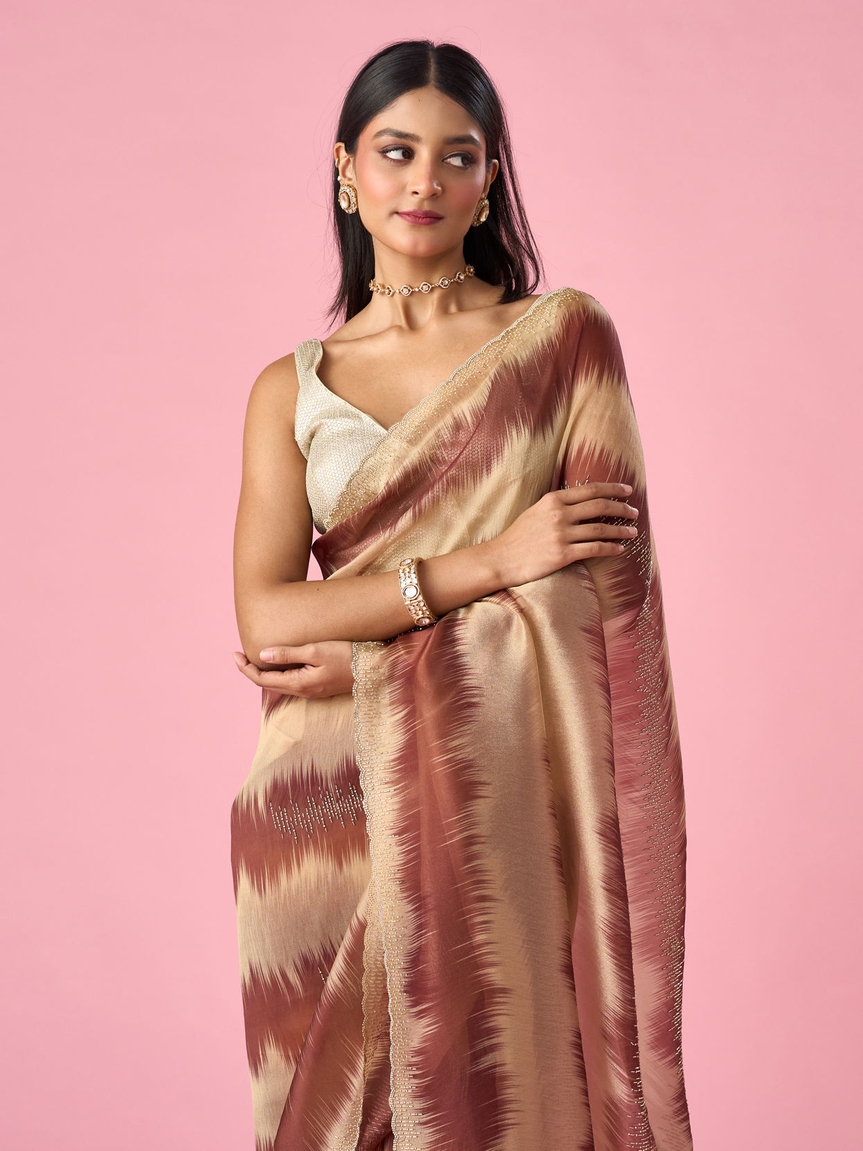 Mohey Women Maroon Organza Saree with Cutdana Work