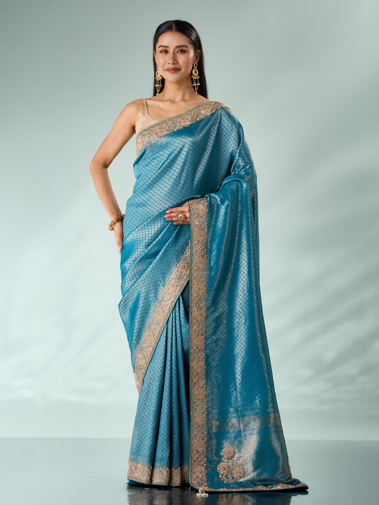 Mohey Women Green Silk Banarasi Saree with Hand Embroidery