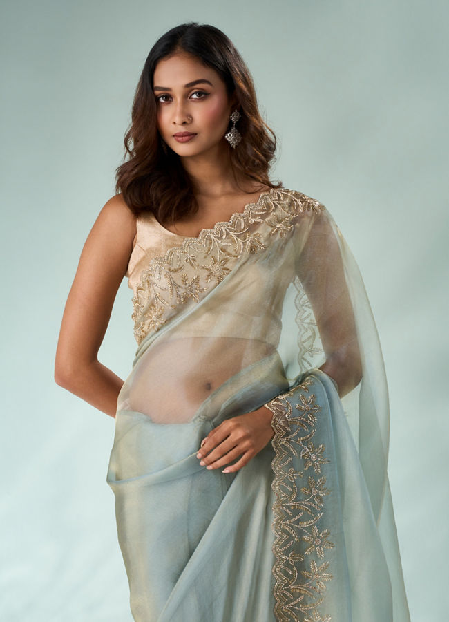 Mohey Women Sea Green Organza Saree with Cutdana Work