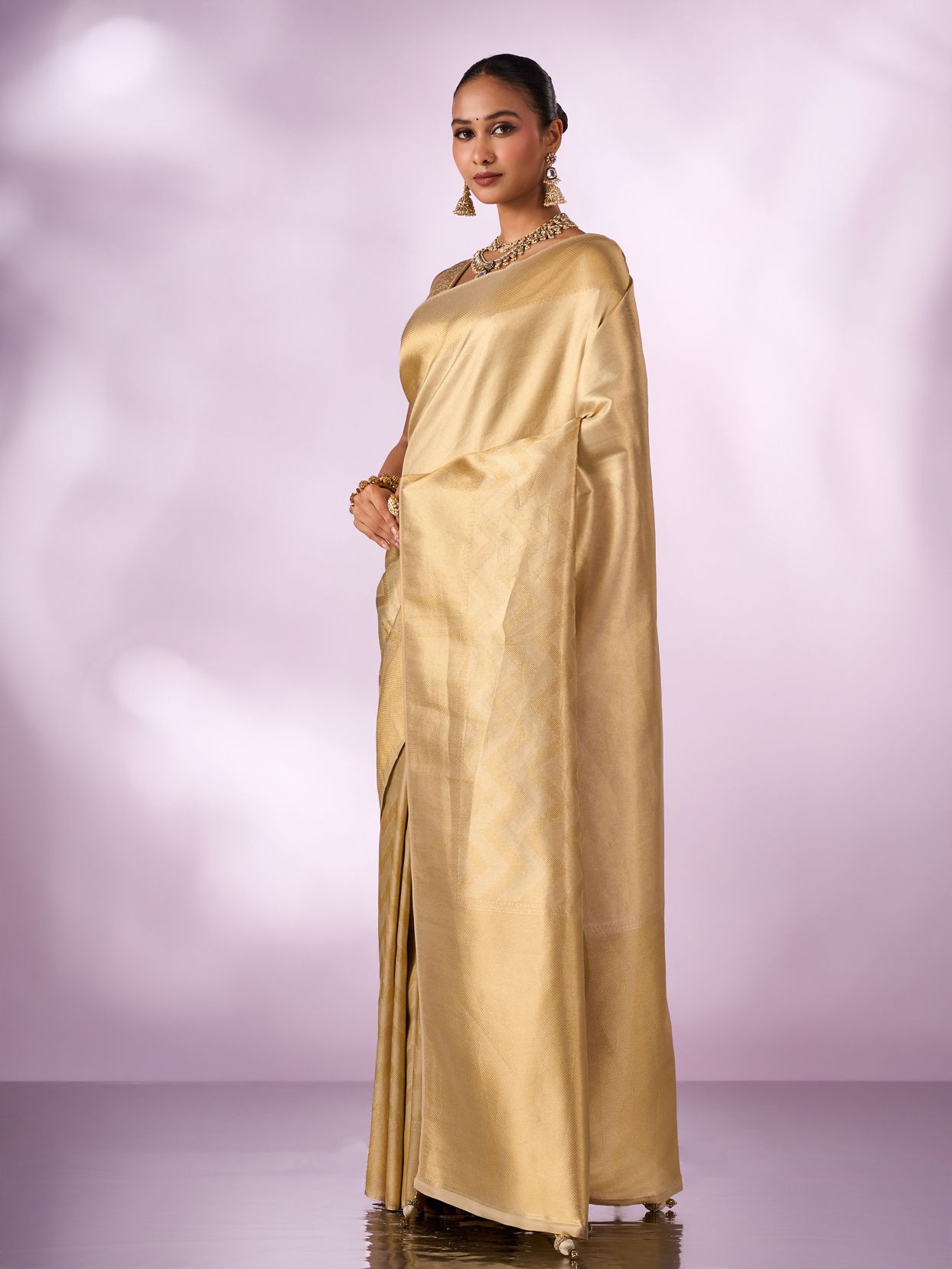 Mohey Women Cream Silk Banarasi Saree with Weave Design