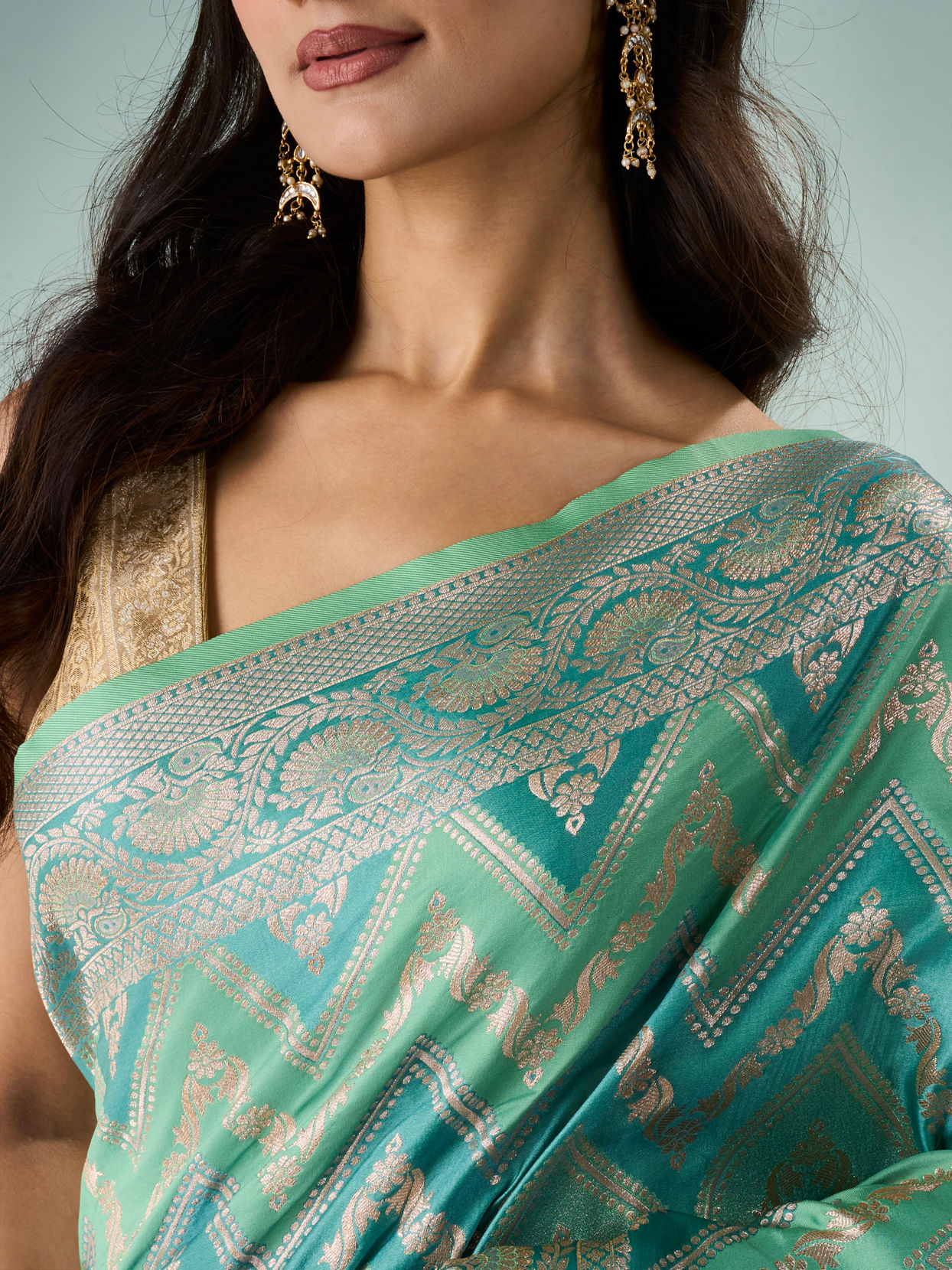 Mohey Women Sea Green Silk Saree with Weave Design