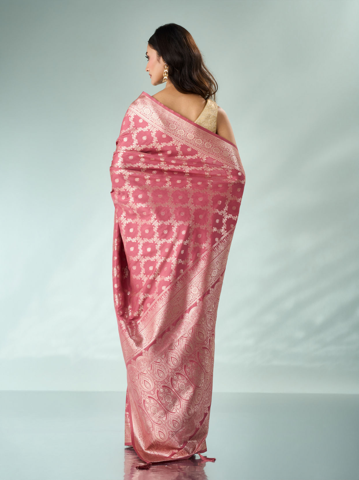 Mohey Women Dusty Pink Silk Saree with Weave Design