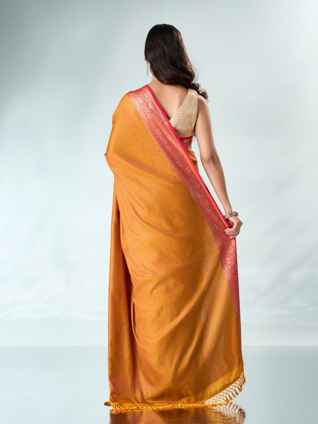 Mohey Women Mustard Yellow Silk Saree with Weave