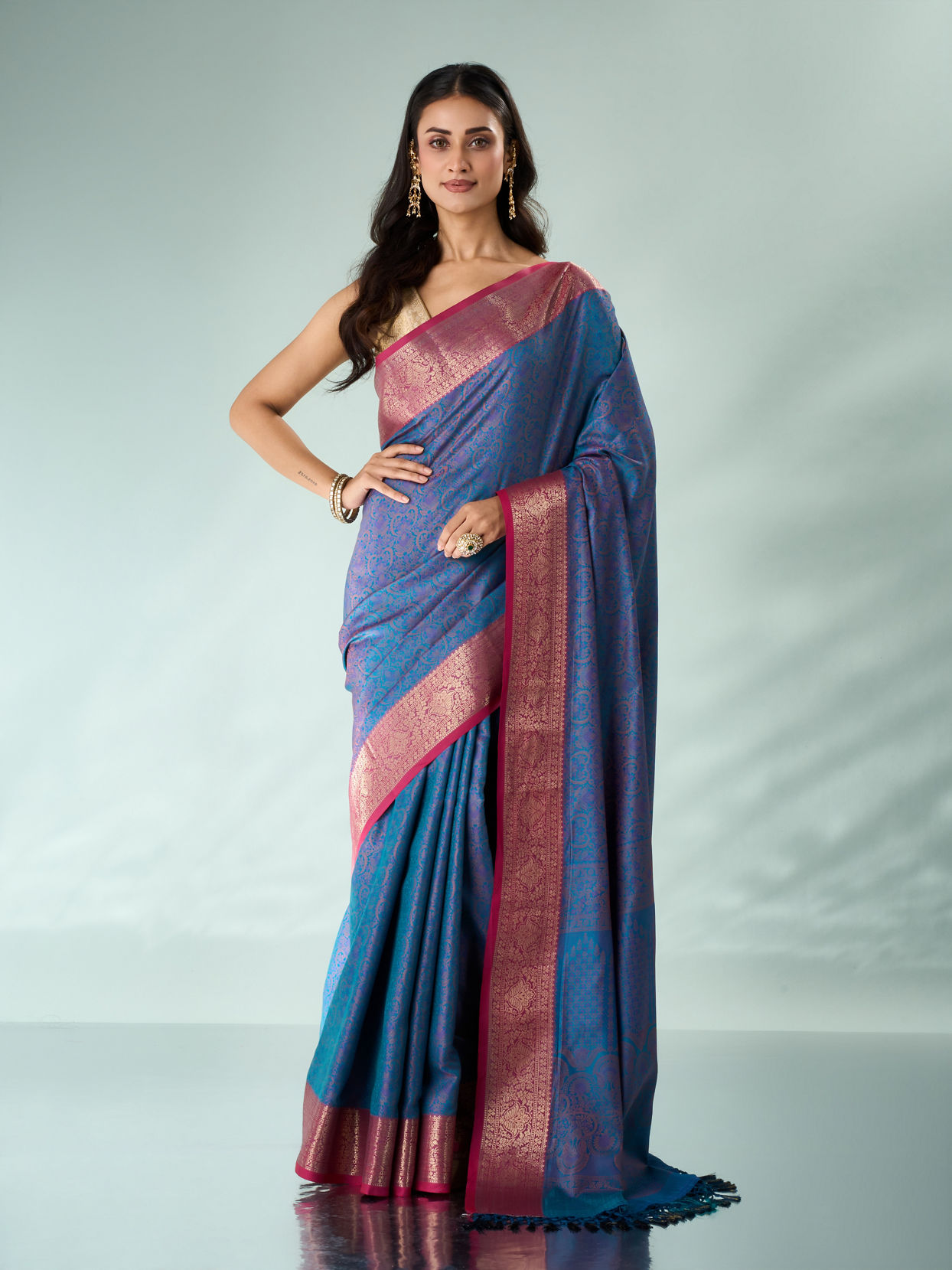 Mohey Women Yellow Silk Saree with Weave Design