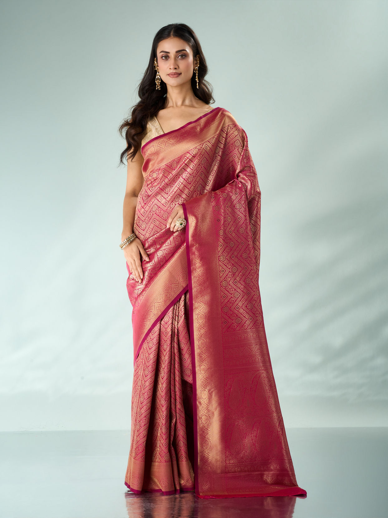 Mohey Women Pink Silk Saree with Weave Design