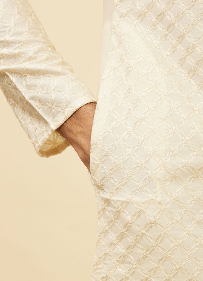 Manyavar Men Soft Cream Floral Jaal Patterned Kurta Set