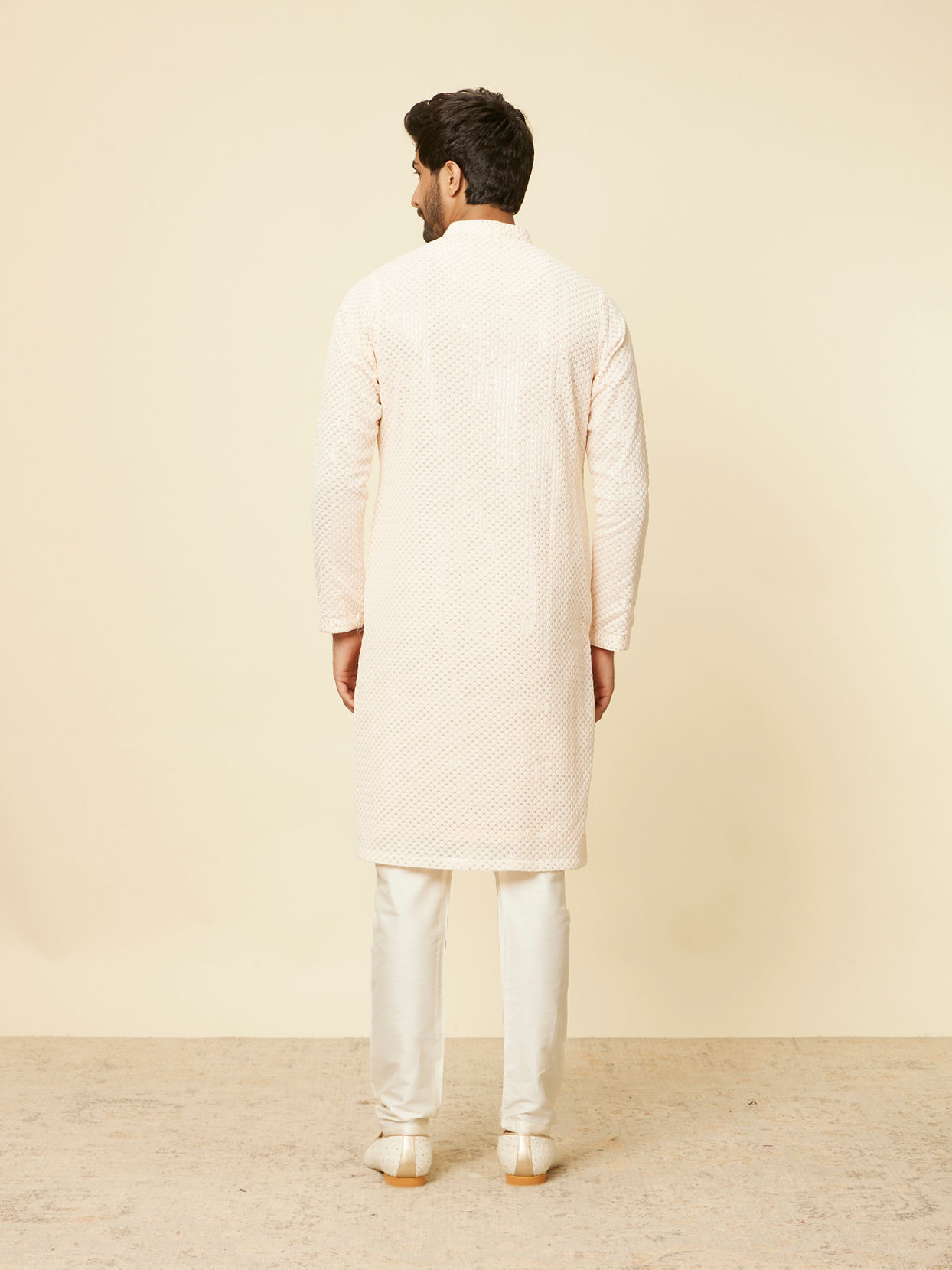 alt message - Manyavar Men Peach Pearl Chikankari Kurta Set image number 5