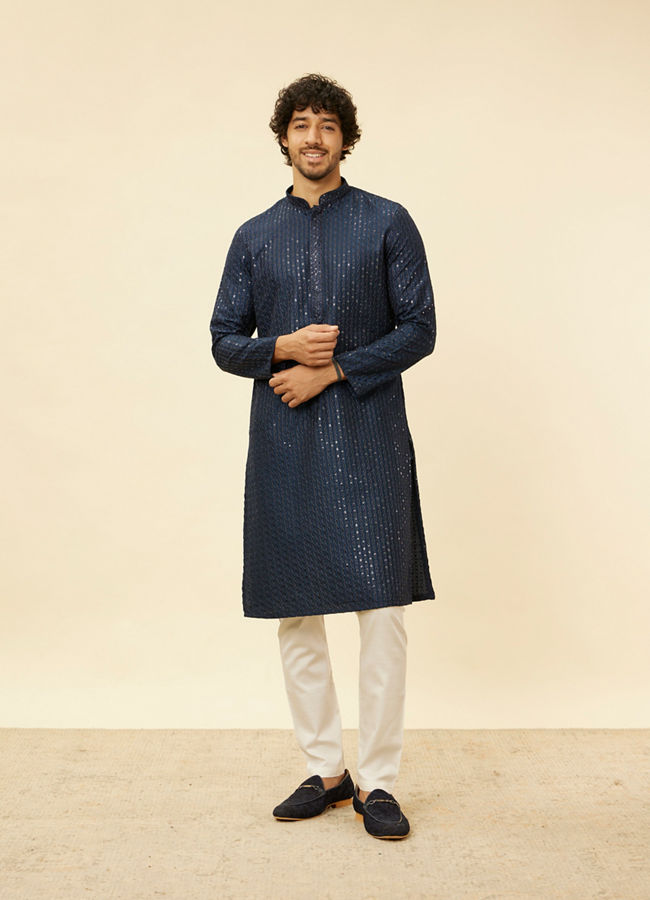 alt message - Manyavar Men Indigo Blue Petal String Patterned Kurta Set image number 2