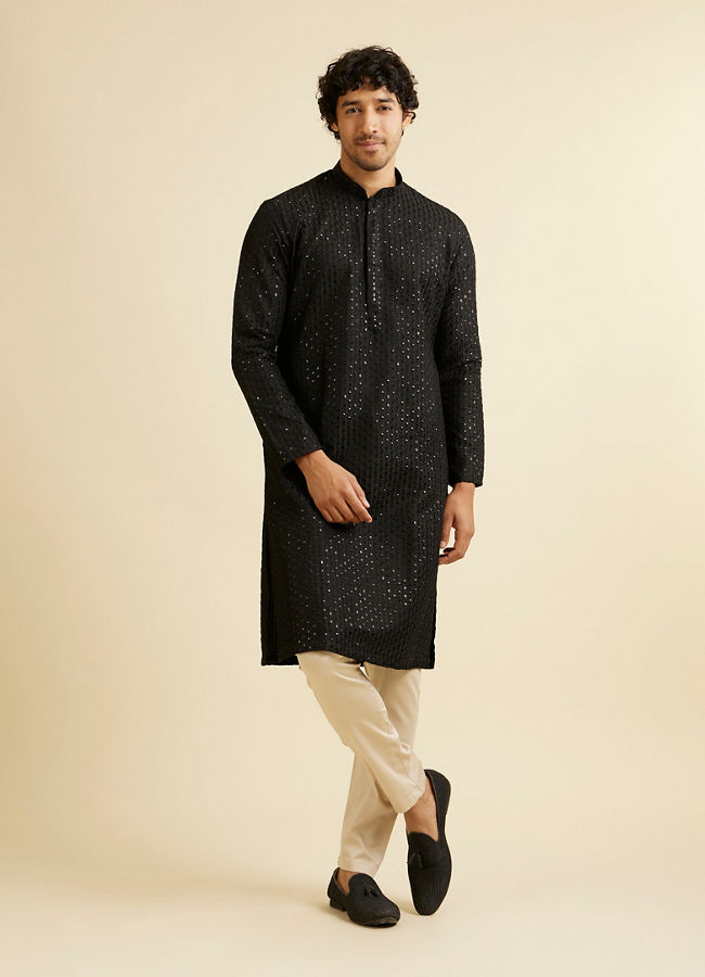 alt message - Manyavar Men Midnight Black Petal String Patterned Kurta Set with Mirror Work image number 2