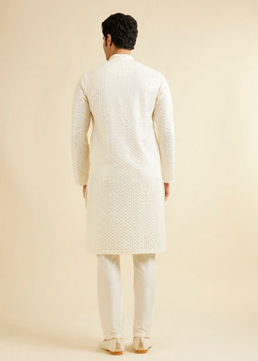 Manyavar Men Warm White Petal String Patterned Kurta Set with Mirror Work image number 4