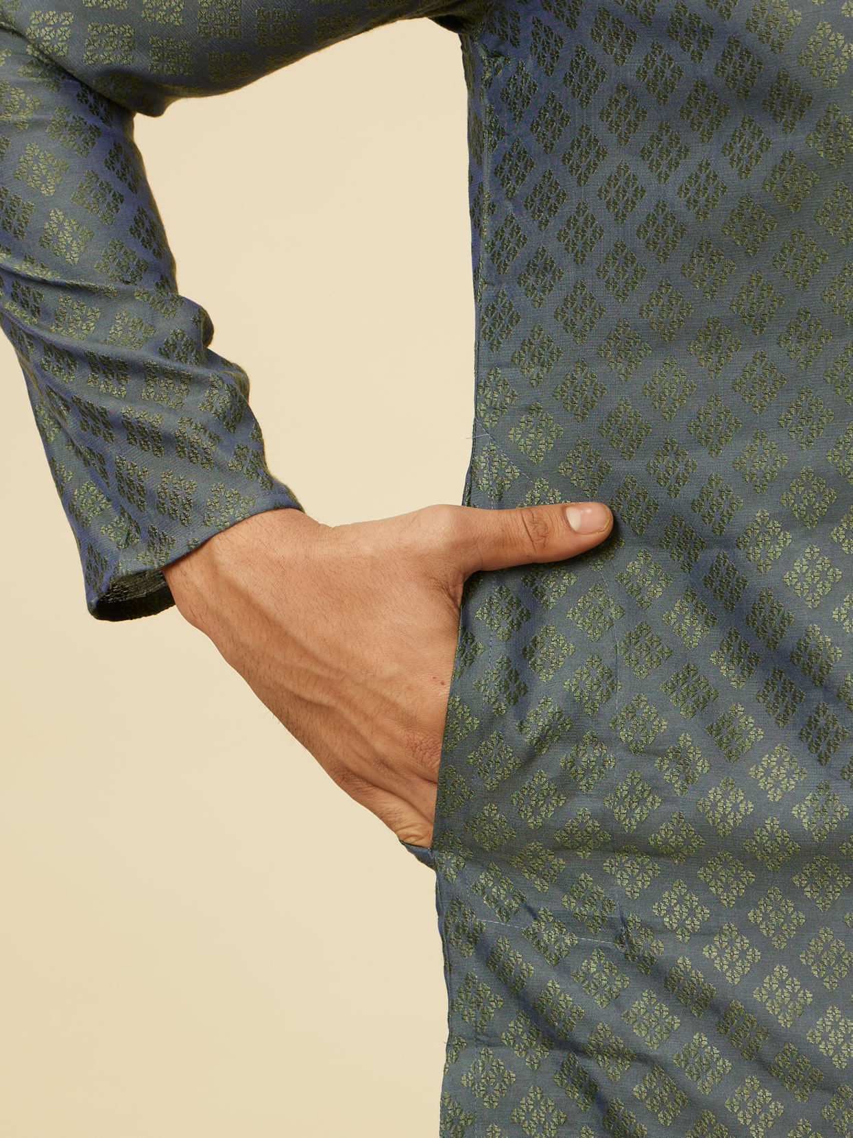 Manyavar Men Light Mid Green Jaal Chowkadi Patterned Kurta Set