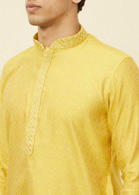 alt message - Manyavar Men Sunlight Yellow Self Patterned Kurta Set image number 1