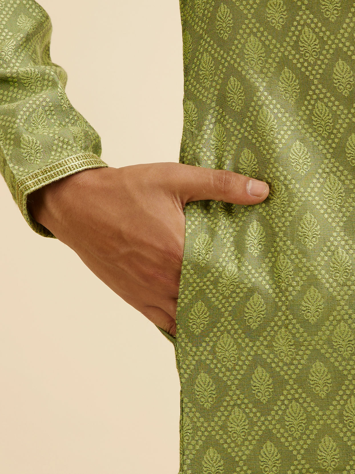 Manyavar Men Light Mid Green Diamond Patterned Kurta Set image number 3