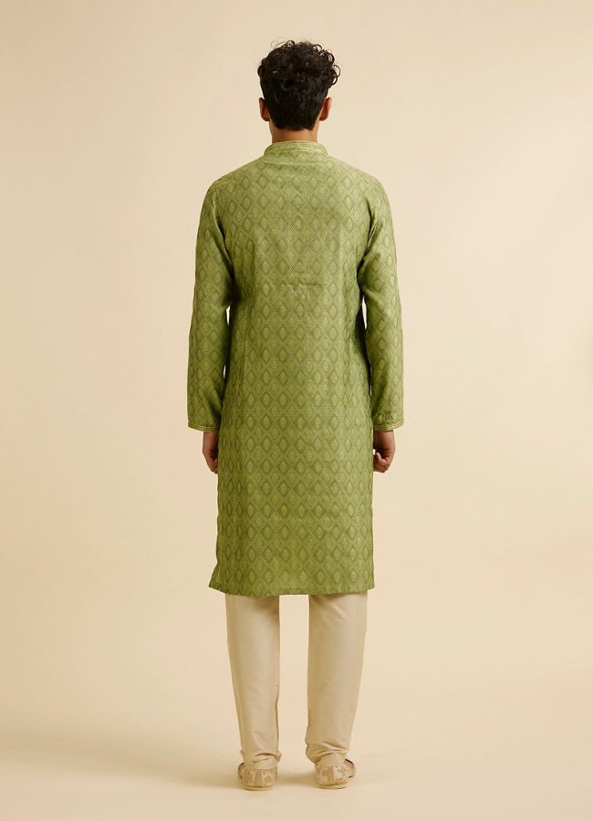 Manyavar Men Light Mid Green Diamond Patterned Kurta Set image number 5