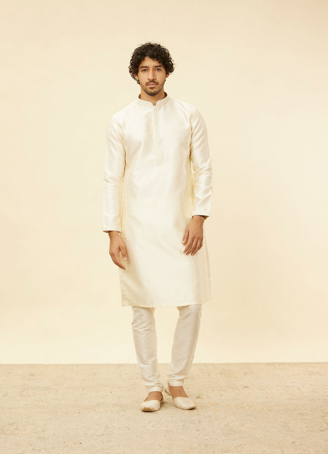 alt message - Manyavar Men Cloud Cream Self Patterned Kurta Set image number 2