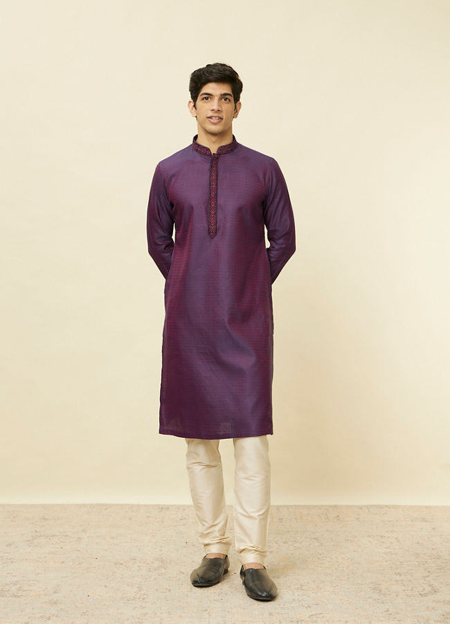 alt message - Manyavar Men Mulberry Self Patterned Kurta Set image number 2