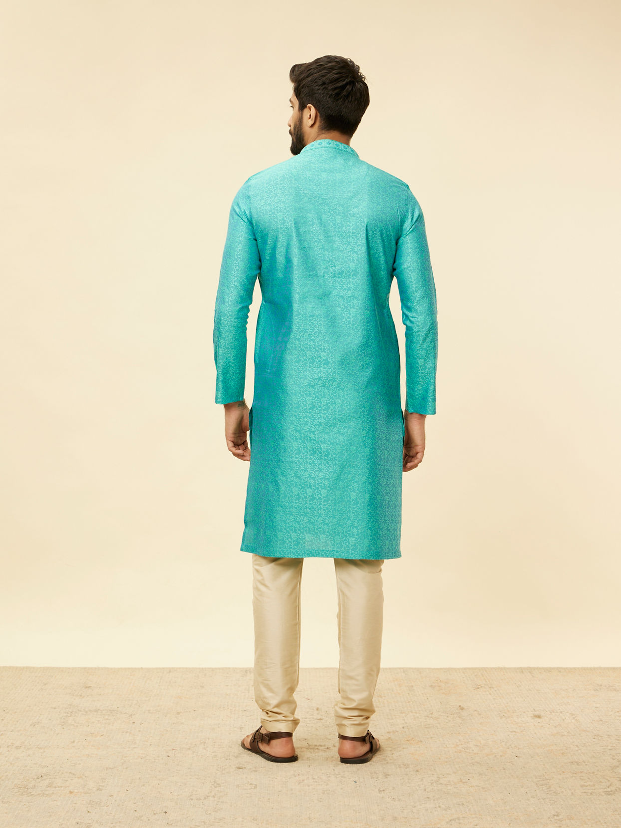 alt message - Manyavar Men Tropical Blue Diamond Patterned Kurta Set image number 5