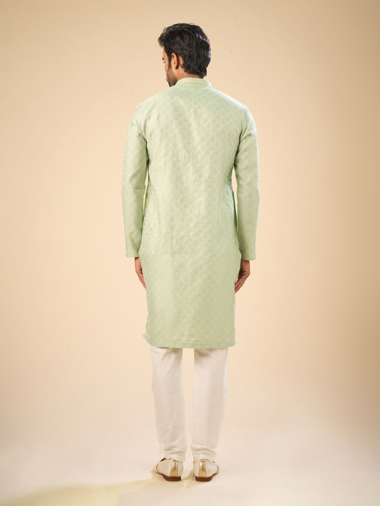 Manyavar Men Elegant Emerald Green Kurta Pajama