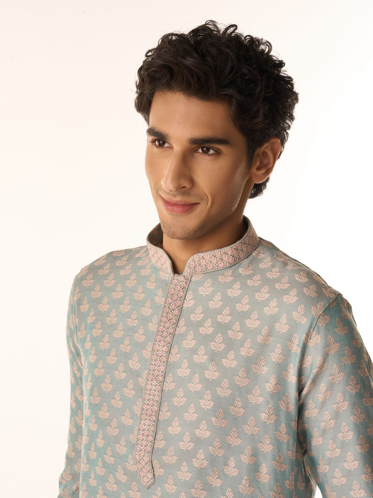 Manyavar Men Powder Blue Leaf Patterned Kurta Set