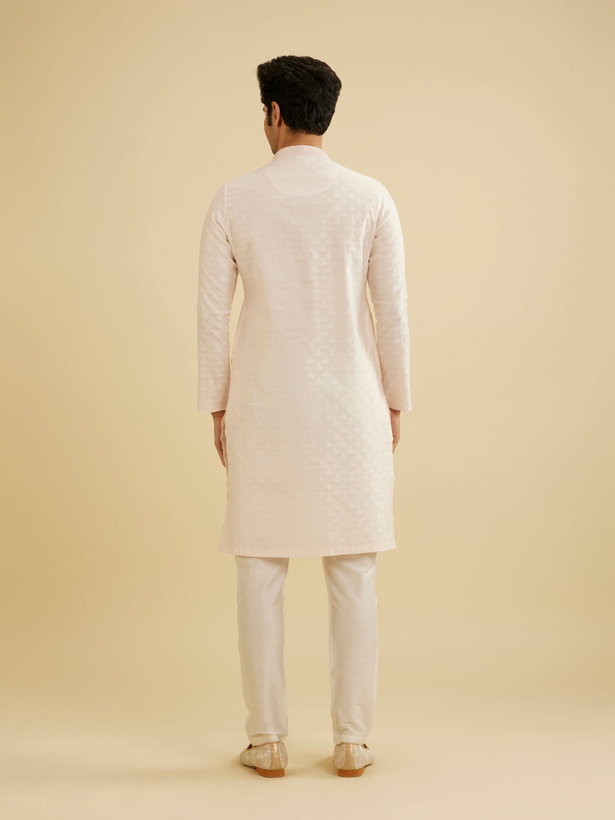 Manyavar Men Peach Blush Leaf Patterned Kurta Set