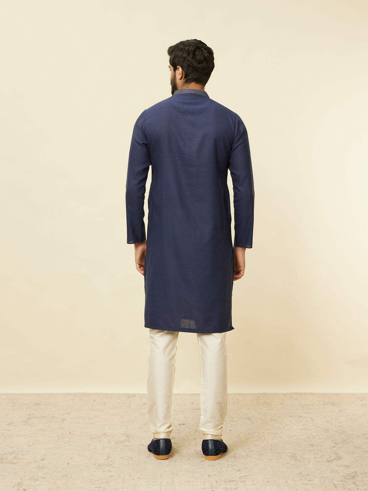 Manyavar Men Navy Blue Diamond Patterned Kurta Set