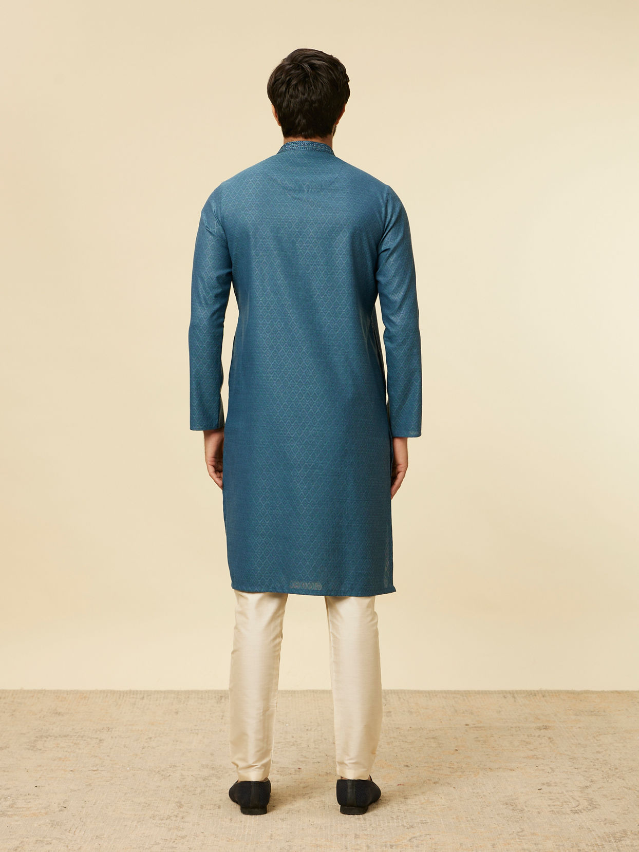 Manyavar Men Teal Blue Diamond Patterned Kurta Set