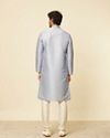 alt message - Manyavar Men Light Grey Grid Patterned Kurta Set image number 4