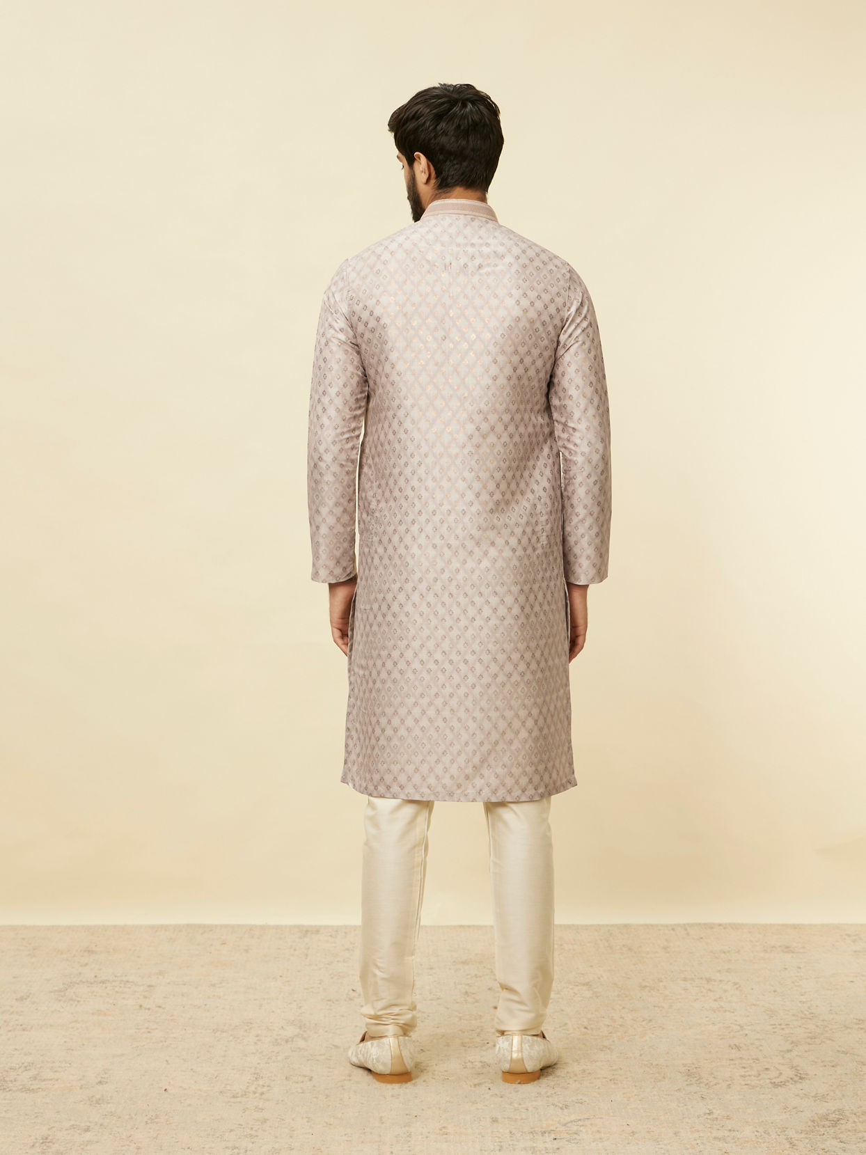 alt message - Manyavar Men Lilac Buta Printed Kurta Set image number 5