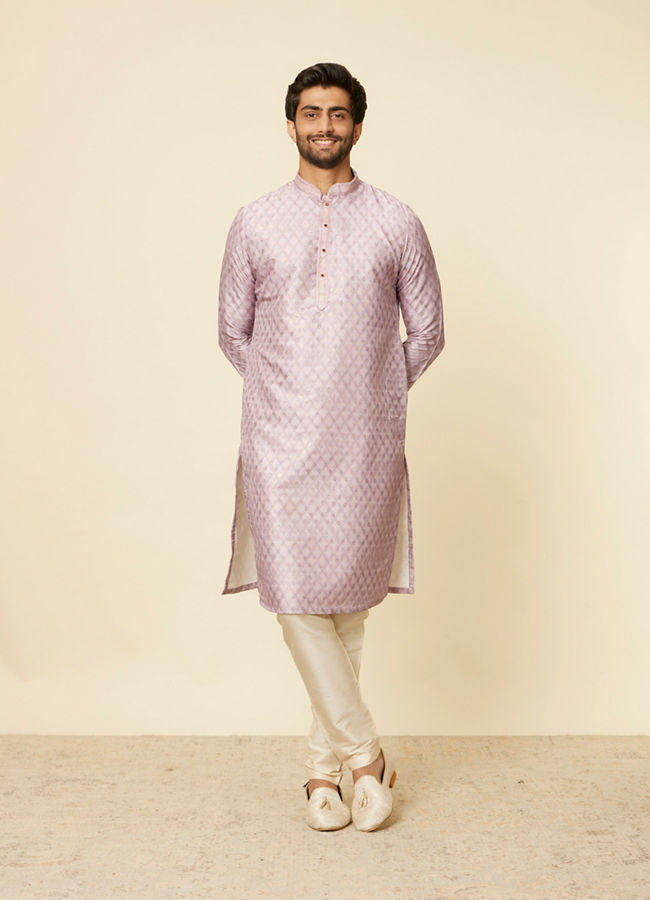 alt message - Manyavar Men Dusty Pink Grid Patterned Kurta Set image number 2