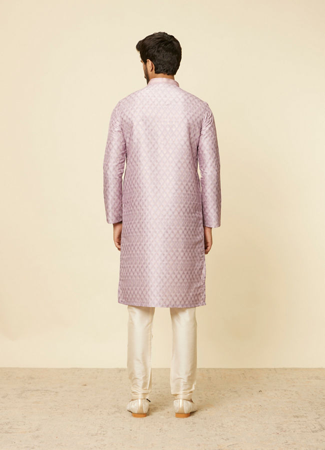 alt message - Manyavar Men Dusty Pink Grid Patterned Kurta Set image number 4