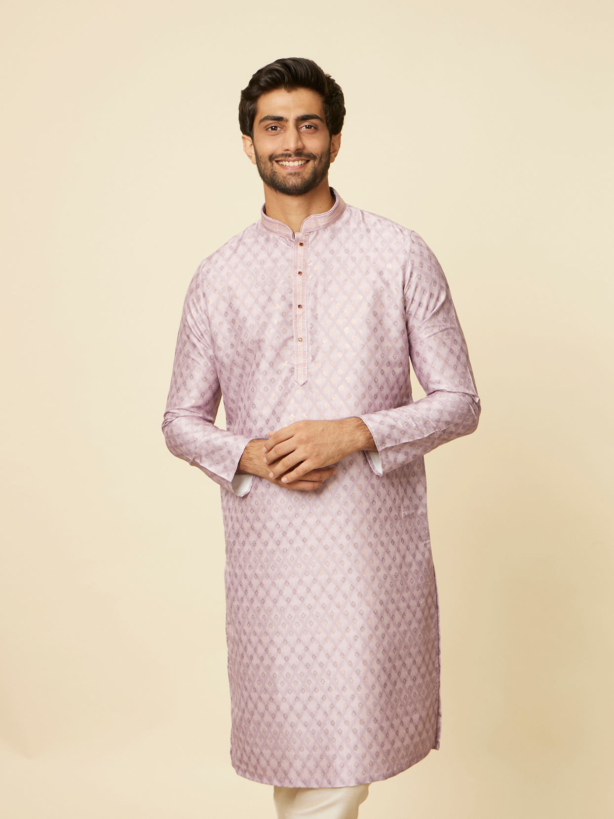 alt message - Manyavar Men Dusty Pink Grid Patterned Kurta Set image number 0