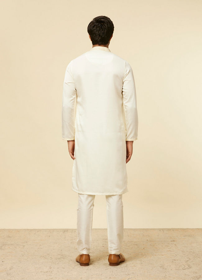 alt message - Manyavar Men Warm White Sequinned Striped Kurta Set image number 5